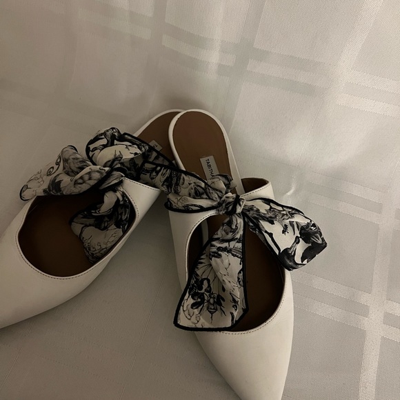 Tabitha Simmons Ada flats. White leather fabric bow tie 6.5 size - Picture 4 of 8
